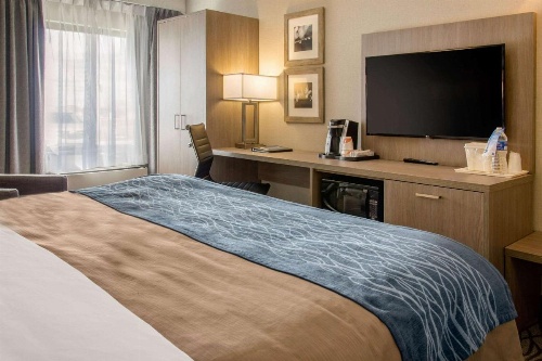 Comfort Inn Aeroport image 13