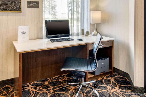 Comfort Inn Aeroport image 19